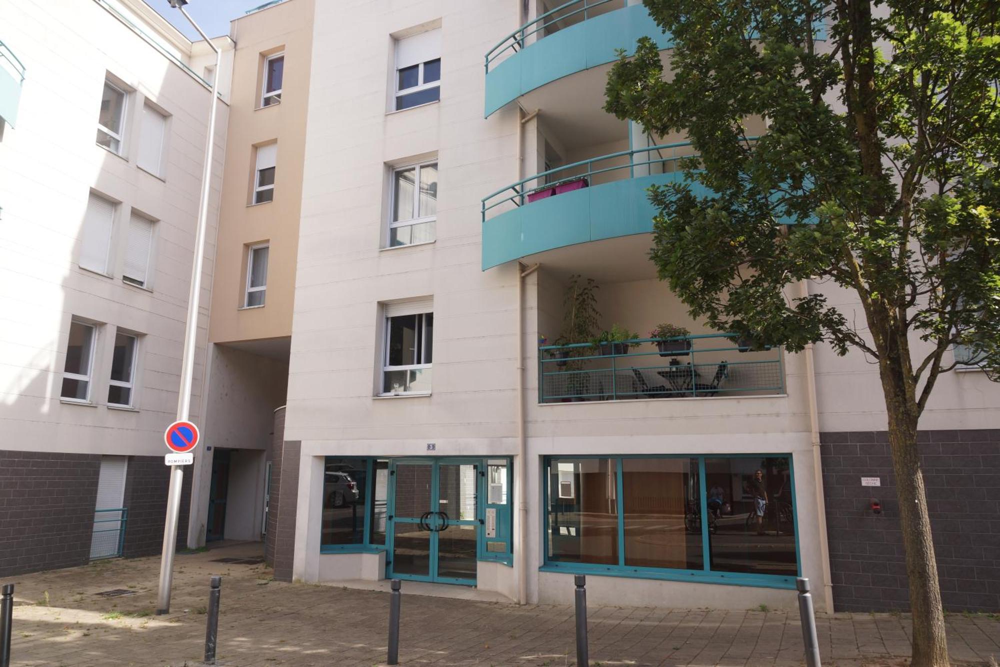 Le Pompidou T2 Pour 2 A 4 Pers Avec Parking Prive & Balcon Place Ney 앙제 외부 사진